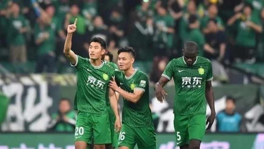 顶薪+主力！国安高效中锋自由身加盟蓉城，双赢操作背后谁最亏？