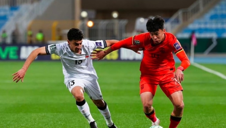 王钰栋低级失误！媒体人批评：号称最好的球员，把球停出了几米远