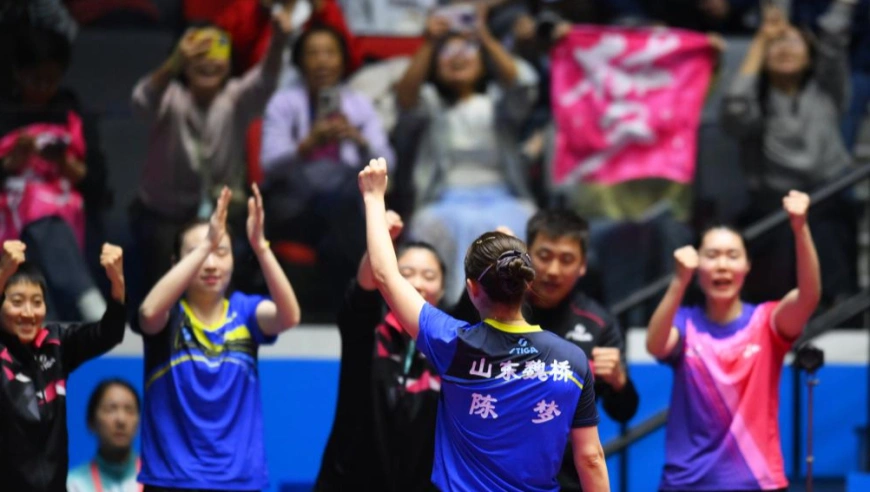 底蕴！陈梦展示防守功底连续精彩球打停王添艺 队友直接起立欢呼