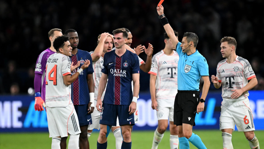 希望无大碍！多角度回放迪亚斯背后剪刀脚直红 阿什拉夫遭重伤