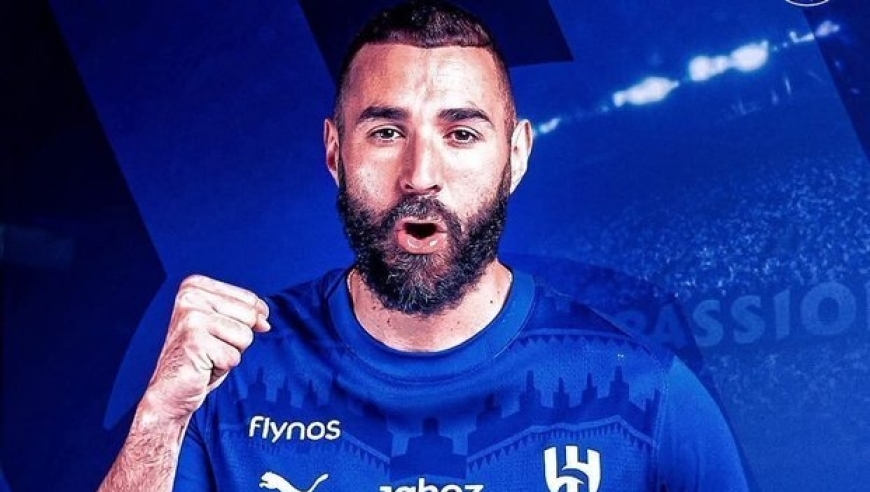 尘埃落定！38岁本泽马罢赛后将离队，转会费2500万，C罗争冠劲敌