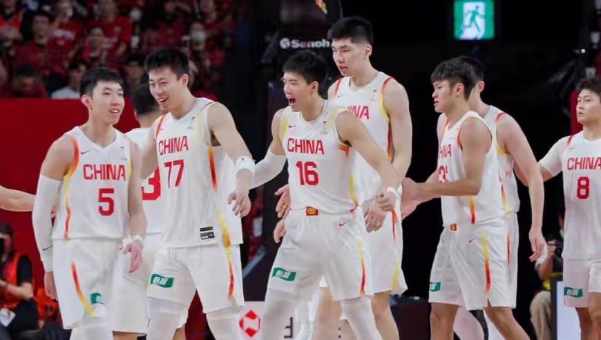 100-93神奇逆转！恭喜中国男篮又赢了，3大功臣诞生！最终战绩出炉