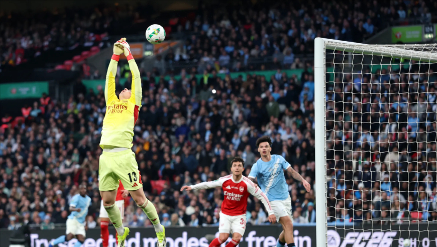 神剧情！回看曼城2-0阿森纳夺冠：凯帕送礼4分钟轰两球秒杀