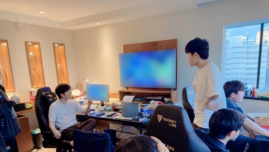 BLG分享队员训练返图：摒除杂念，认真练习！