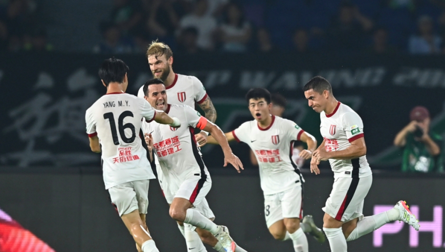 中超：蓉城客场3-3浙江丢掉榜首 罗慕洛双响莱切特2助 卡列洛读秒绝平