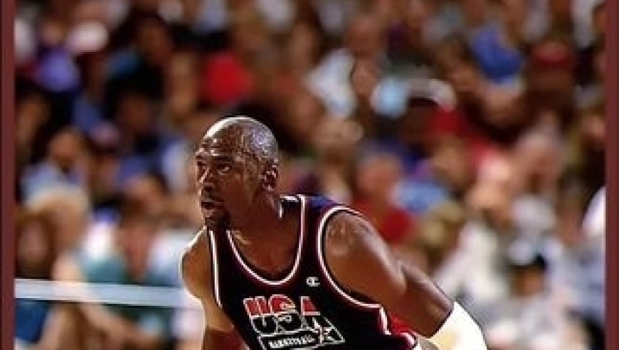 乔丹带领的梦一队实力到底如何？ 看看他们对上德国男篮是怎么打球的｜体坛记忆