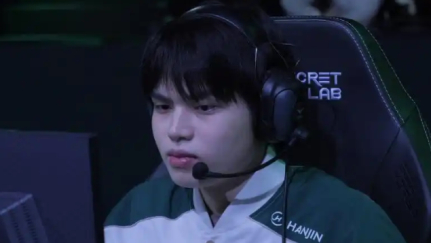 韩服92%胜率被怀疑是AI，被曝光是职业选手，在比赛中被打爆