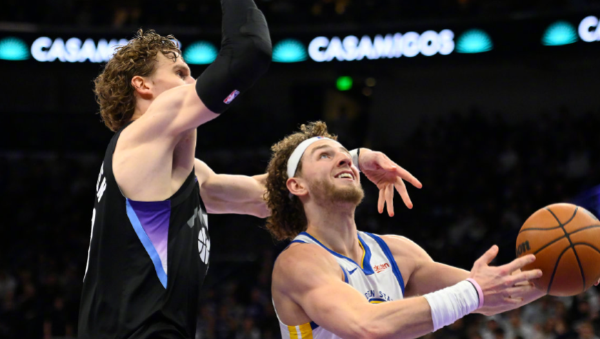 勇士140-124爵士！库里赛后把话挑明，科尔选择正确，格林真该批