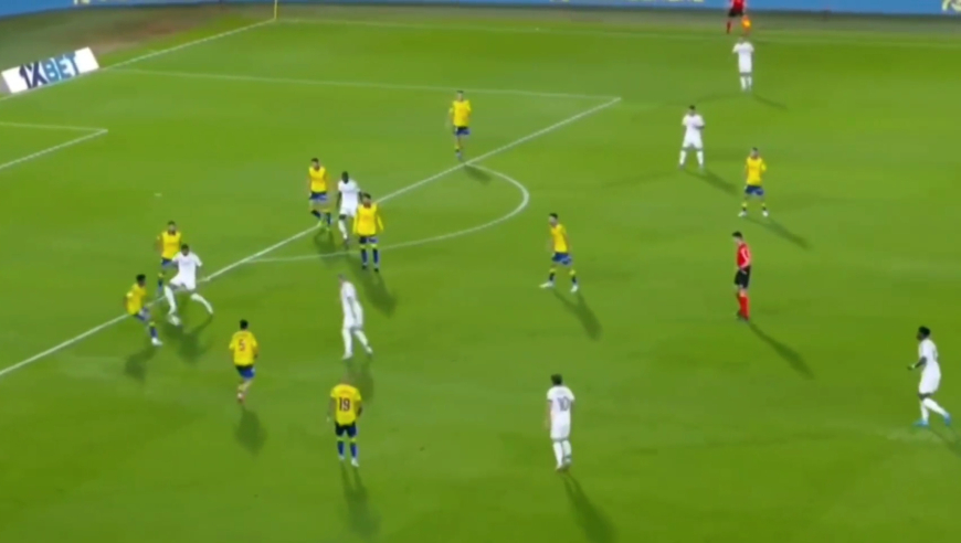 体坛记忆｜姆巴佩糙哥本质尽显无疑，这货身价怎么能值1.8亿？