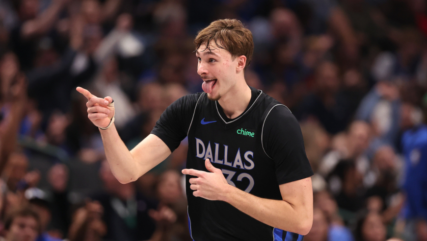 24日十佳球：贝恩制胜大帽克林根 弗拉格单臂霸气隔扣震惊全场