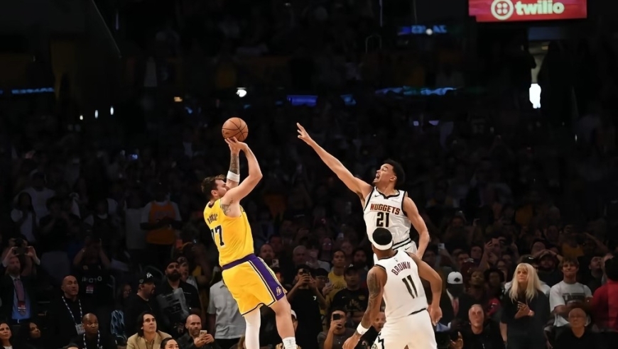 逆风翻盘!回顾本赛季湖人四次绝杀全过程!