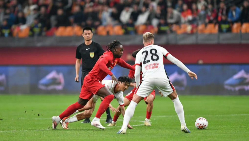 中超焦点战：荡气回肠！重庆3-3蓉城 迪马塔双响 韦世豪传射建功