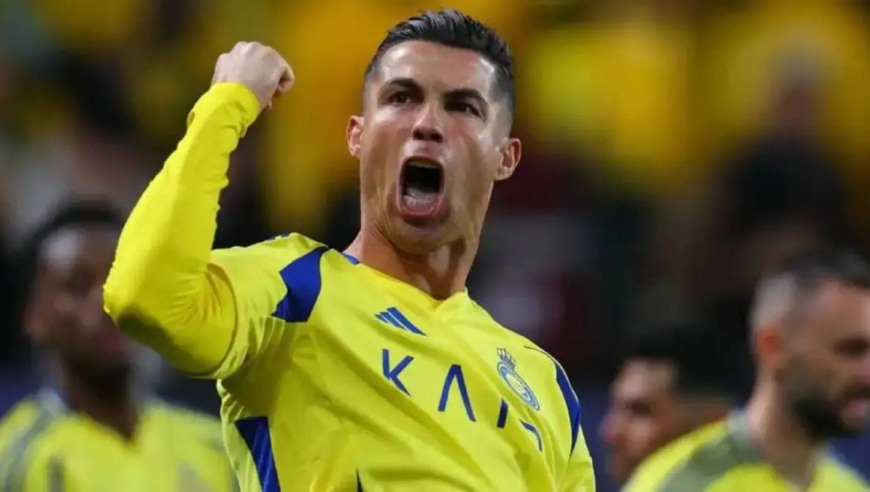 41岁射术仍顶级！C罗高难度小角度爆杆双响，助胜利斩获8连胜