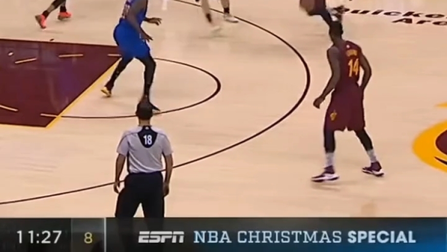 16年詹姆斯对阵杜兰特圣诞大战经典回顾