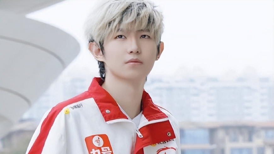 AG超玩会夺冠有望，狼队弱点被找到，网友支招：二草抓道崽