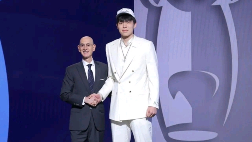 杨瀚森凭什么能成为NBA首轮秀？这个视频告诉你答案