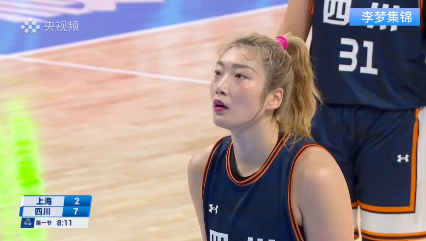 李梦13+6集锦：勒布朗式不看人妙传 连送助攻化身助攻大师