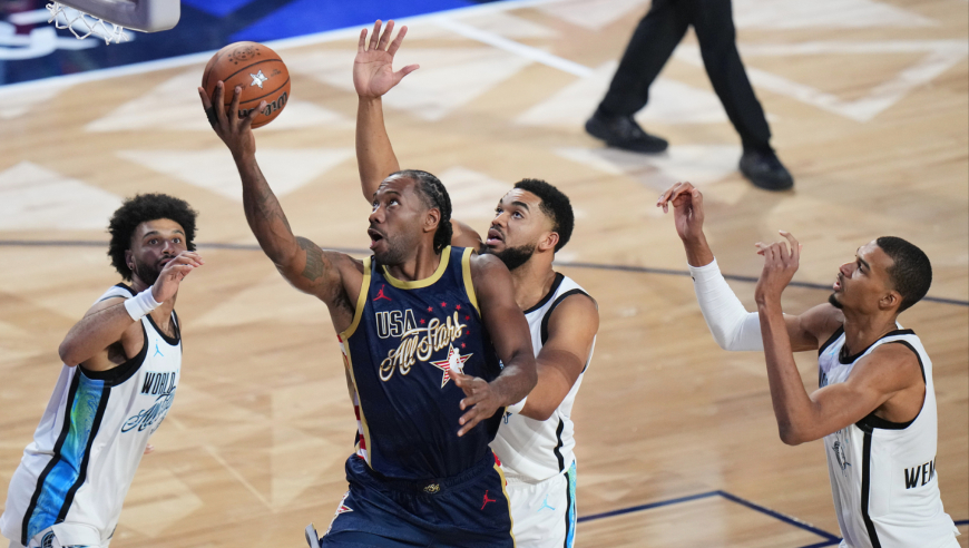 彻底打疯了！莱昂纳德31分集锦：13中11手感炸裂看嗨鲍尔默