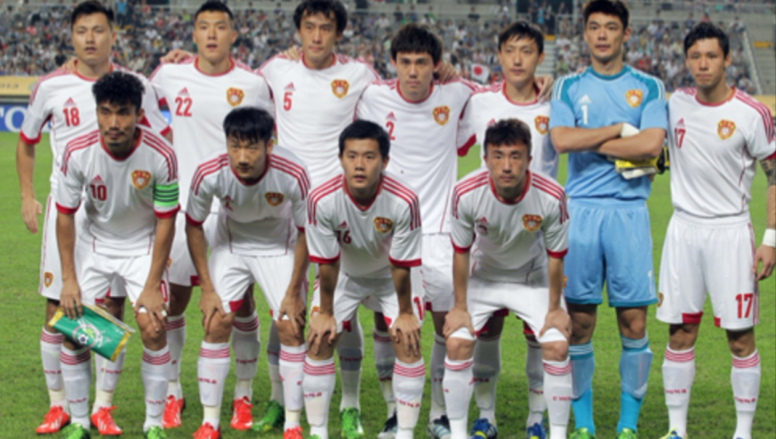 2013东亚杯中国3-3绝平日本：王永珀双响孙可绝境救主