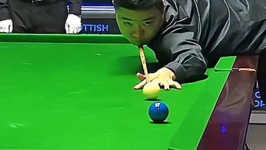 体坛记忆｜ 奥沙利文不尊重丁俊晖，爆杆解球太不绅士，被逆转在所难免