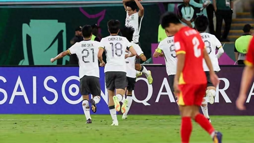 中国队进决赛仅1天！国足再获喜讯，亚足联确认！韩媒叹服，决战日本队