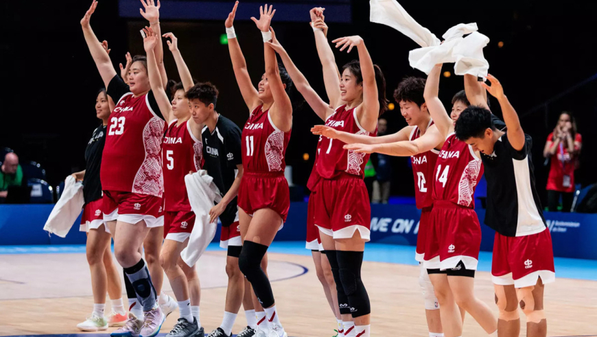 2分钟集锦！中国女篮81-69美国夺冠，4人“11记”三分是关键