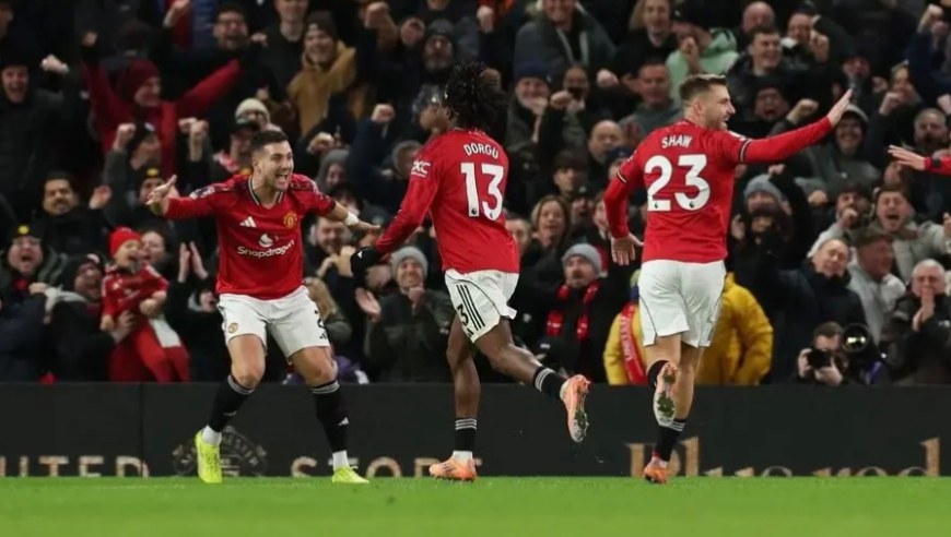 英超：曼联1-0纽卡升至积分榜第五 多古斩获红魔生涯处子球