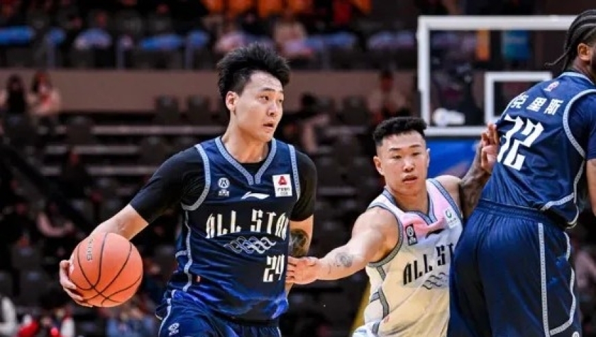 17分11助攻却演队友！赵睿全明星故意放水，帮徐杰拿MVP，球迷：太油了