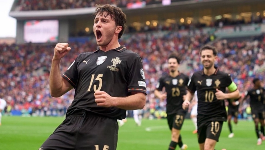 C罗真成葡萄牙“累赘”了？红牌缺阵后，球队9-1狂胜挺进世界杯！