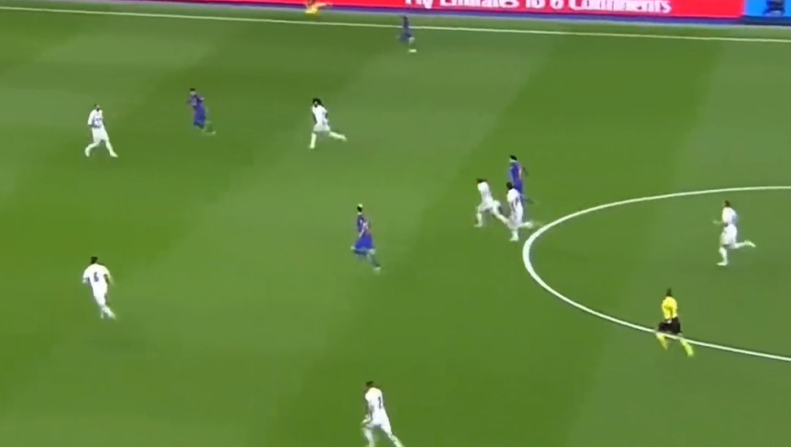 经典西班牙国家德比，梅西伯纳乌力挽狂澜晒球衣，这是否是你心中最佳皇萨德比？｜体坛记忆