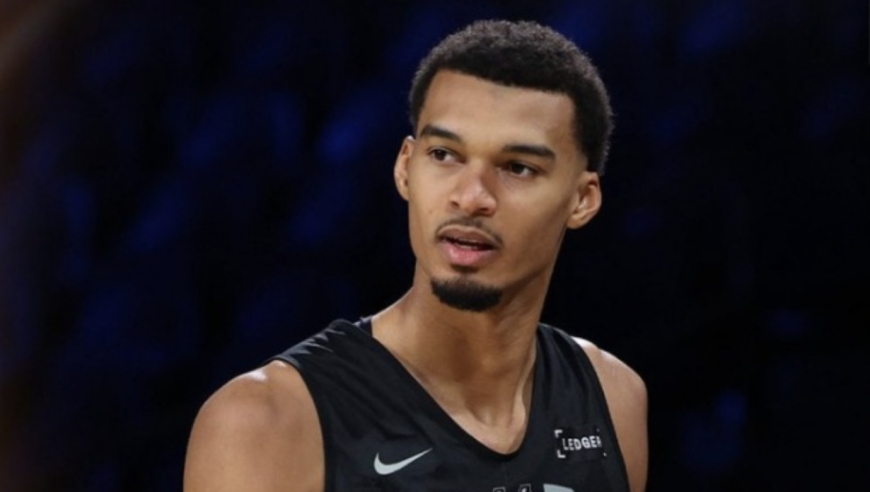 文班33+8+3无缘全明星MVP！世界队浪费2个名额，杜兰特预言成真了