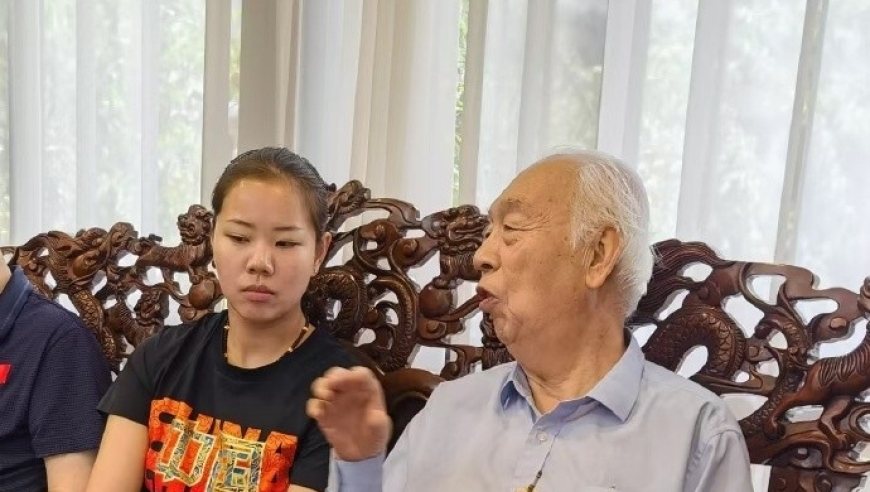 国乒世界冠军任新职务，曾是平野美宇克星，嫁富商1年后升级当妈