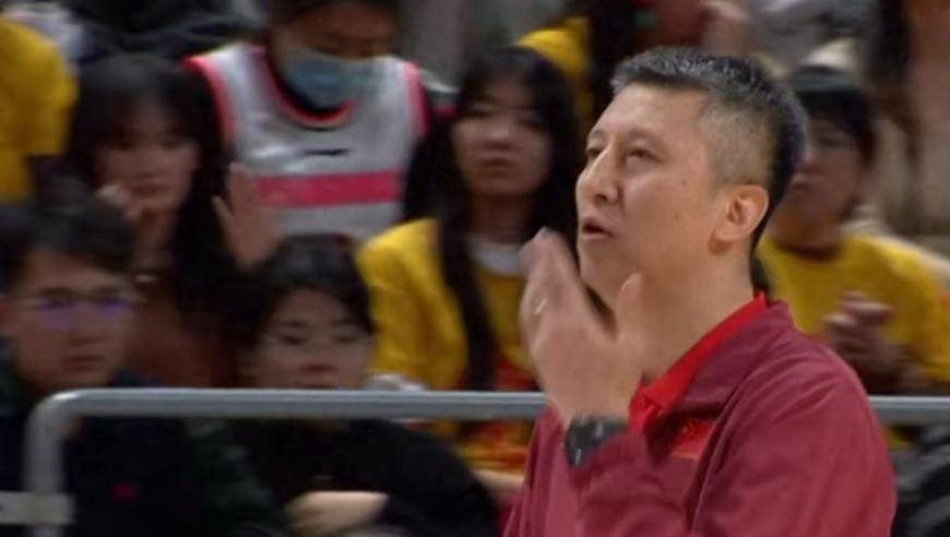 中韩二番战即将打响！杜锋担任解说，3大裁判出炉一人曾执裁过CBA