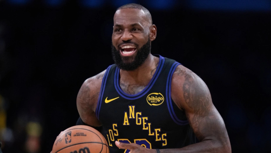 主打星 | 狂送12助攻撬动全队火力，谁说詹姆斯回归会伤害湖人