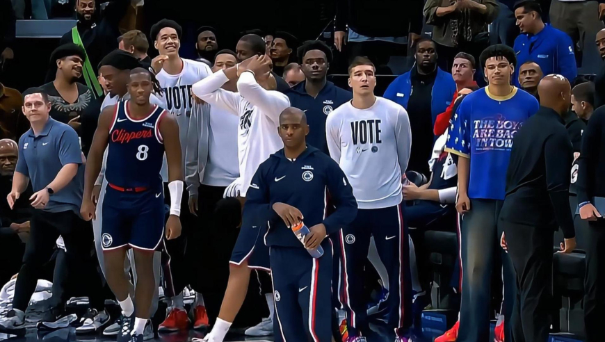 快船热火末节决胜时刻：哈登两次命中关键三分 小卡错失绝杀球