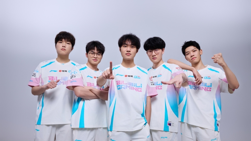 BLG2-1有惊无险击败WBG，拿下首胜！小虎蛇女疯狂失误