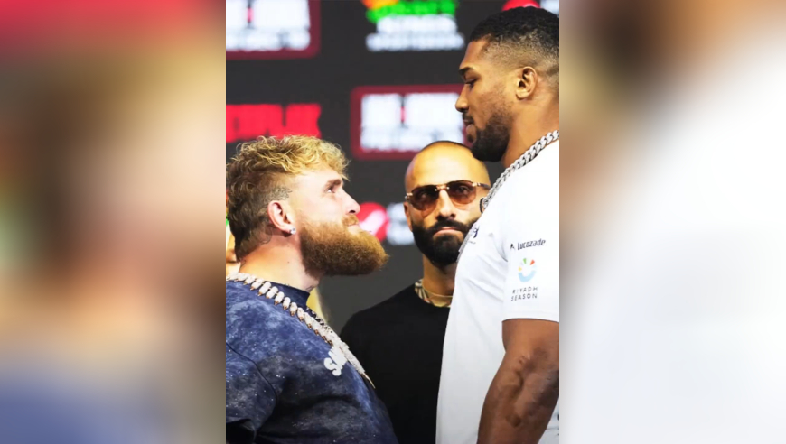 网红保罗vs约书亚发布会首次对视！