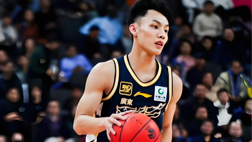 CBA最会装的球员！前3节比赛划水，最后连续命中助球队锁定胜局