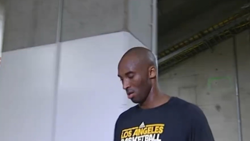 盘点科比的那些搞笑时刻，原来科比给我们带来了这么多快乐