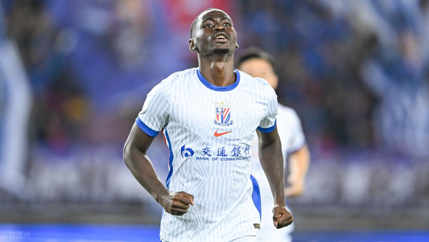 申花破僵局！阿苏埃猛虎扑食般抢断天津防线，狂飙半场单刀拉不住