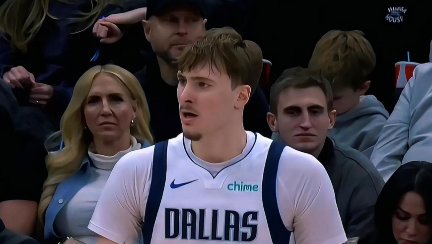 三神联手！克莱三分+弗拉格浓眉连杀篮下 独行侠轰16-5追回分差