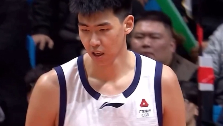 文班亚昕！徐昕砍下27分14板4帽，太硬了