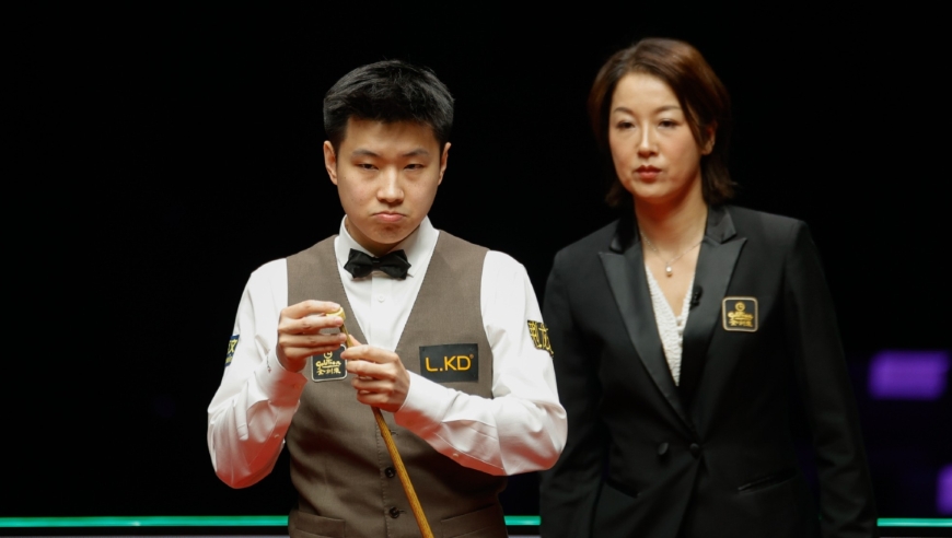 韦克林连出难题 赵心童神解三杆斯诺克霸气回击 滴水不漏征服全场