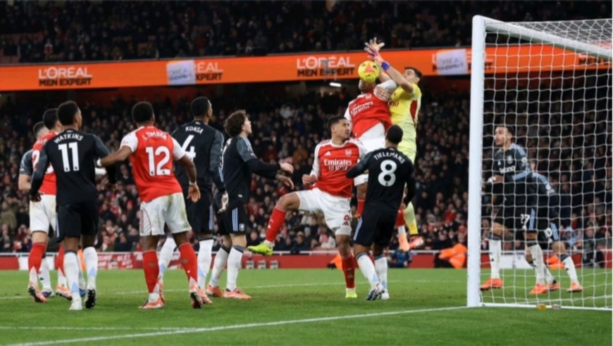 强到让人颤抖！八倍慢镜还原阿森纳连进4球秒杀维拉，大马丁傻眼
