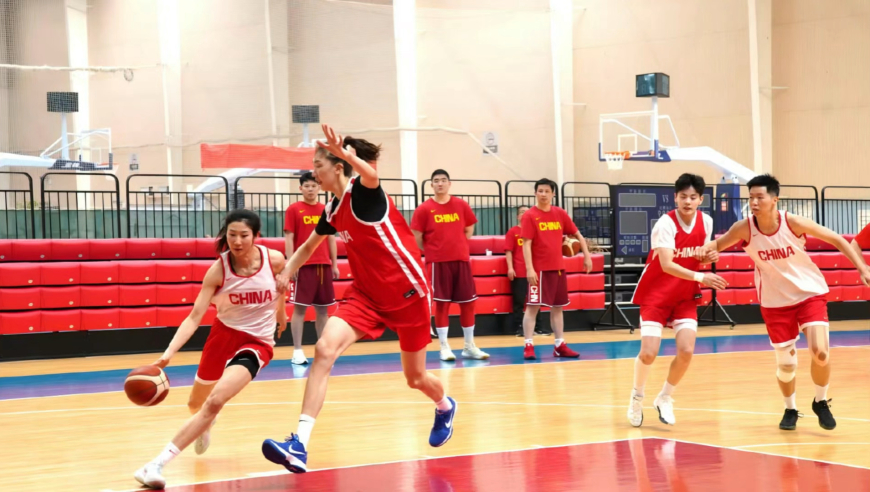 中国女篮第一波淘汰12人？宫鲁鸣：有些队员会因伤病等多方面原因离队