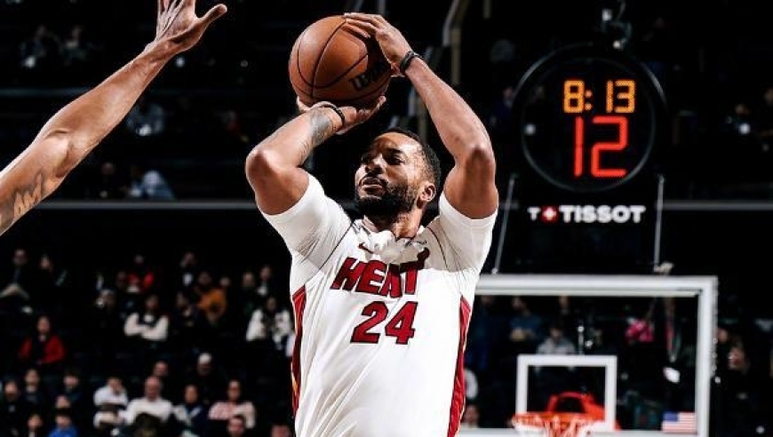 鹰王准三双特雷杨一胜难求，鲍威尔25+7+5，残阵热火送老鹰5连败