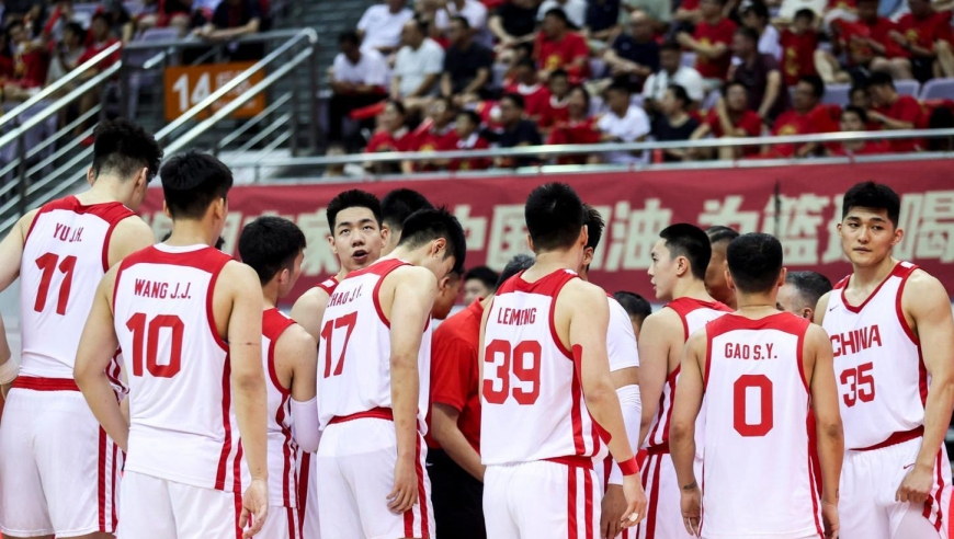 决战来临！男篮今晚7:30硬碰强队，郭士强再试阵，谁能留下？