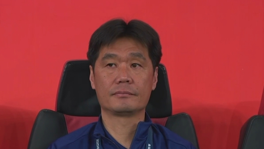中超最新消息：李霄鹏离开海牛！16队有8队换帅，带队夺冠也下课