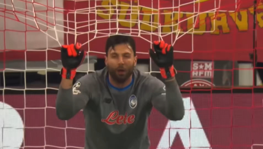 我太难了！亚特兰大门将扑出凯恩点球，但犯规被重罚丢球杀人诛心