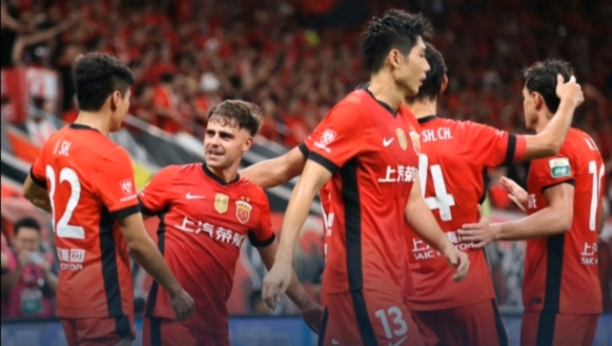 强到让人颤抖！海港4-1完胜河南联赛12轮不败，全场沸腾庆祝